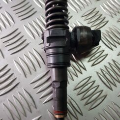 Degvielas smidzinātājs priekš VW PASSAT 2007 UNIVERSAL SILVER