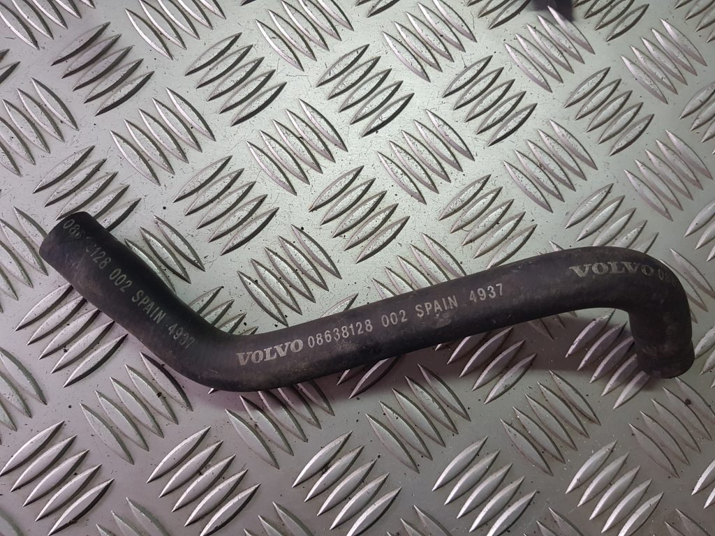 Dzesēšanas caurule priekš VOLVO XC90 2004 1 Dzesēšanas caurule priekš VOLVO XC90 2004