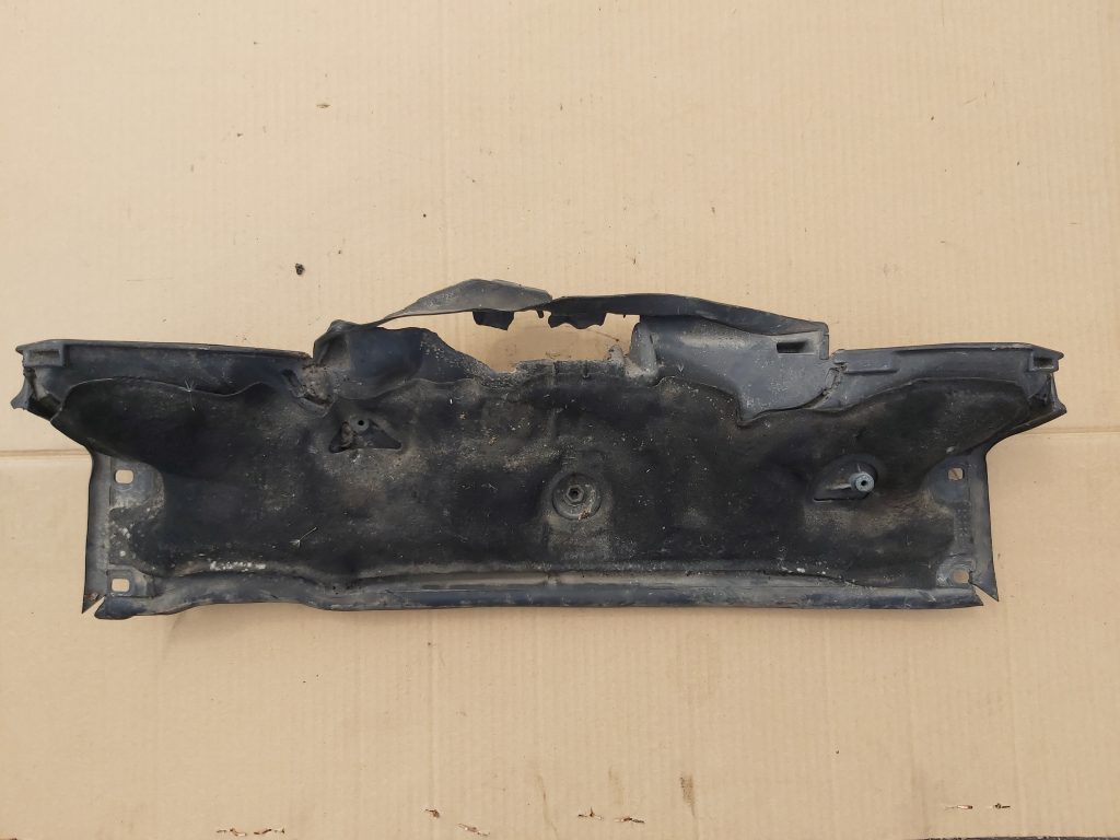 Gaisa vads priekš BMW 525 E60 2006 BLACK