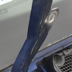 Pārsega eņģe, pa labi priekš OPEL ASTRA H STATION WAGON 2007