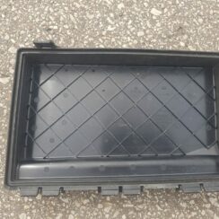 Drošinātāju kārbas korpusa vāks priekš OPEL ASTRA H STATION WAGON 2007