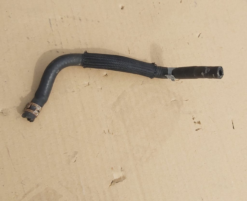 Gumijas šļūtene priekš OPEL ASTRA H STATION WAGON 2009