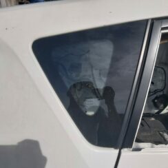 Aizmugurējais labais sānu stikls priekš TOYOTA VERSO 2012