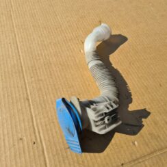 Mazgātāja šķidruma tvertnes uzpildīšanas caurule priekš OPEL ASTRA J 2011