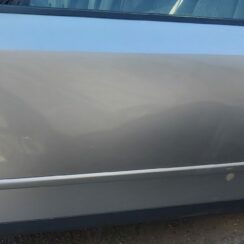 Priekšējās kreisās durvis priekš AUDI A4 2001