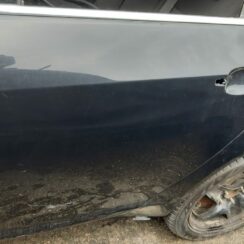 Aizmugurējās kreisās durvis priekš OPEL INSIGNIA SPORTS TOURER 2010