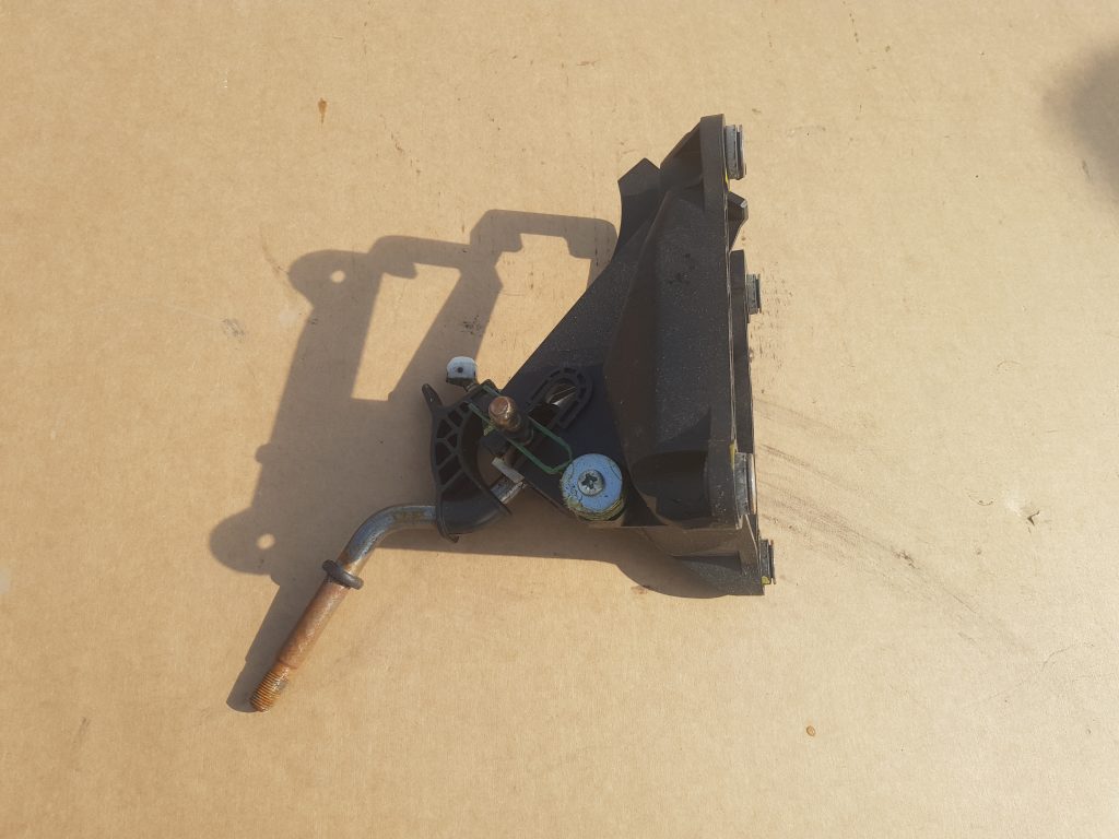 Ātrumu pārslēgšanas slēdzis priekš TOYOTA COROLLA VERSO 2008