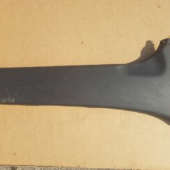 Vidējas salona statnes apdare priekš TOYOTA COROLLA VERSO 2008