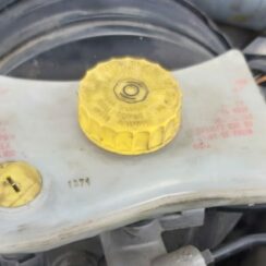 Bremžu šķidruma tvertne priekš AUDI A4 2003