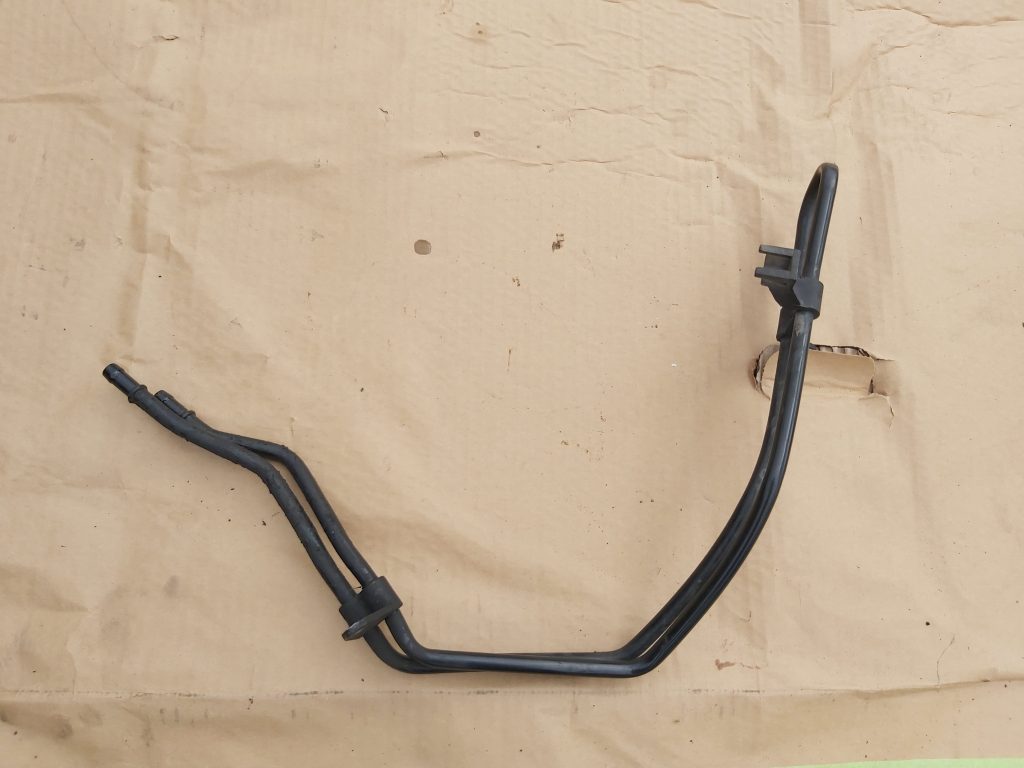 Dzesēšanas caurule priekš AUDI A4 2003 1 Dzesēšanas caurule priekš AUDI A4 2003