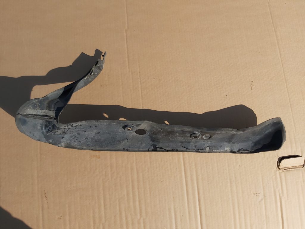 Ieliktņis starp spārnu un durvīm priekš AUDI A7 2011 SPORTBACK 1 Ieliktņis starp spārnu un durvīm priekš AUDI A7 2011 SPORTBACK