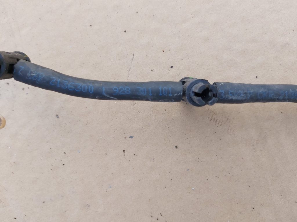 Degvielas atgriešanas caurule priekš AUDI A7 2011 SPORTBACK 2 Degvielas atgriešanas caurule priekš AUDI A7 2011 SPORTBACK