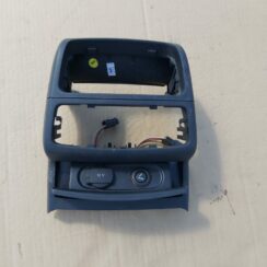 Centrālās konsoles (apdares) aizmugurēja daļa priekš AUDI A7 2011 SPORTBACK