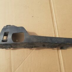 Priekšēja bufera kronšteins priekš FORD FOCUS 2006