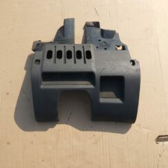 Mantu glabāšanas nodalījums vadītāja pusē priekš AUDI A4 2004