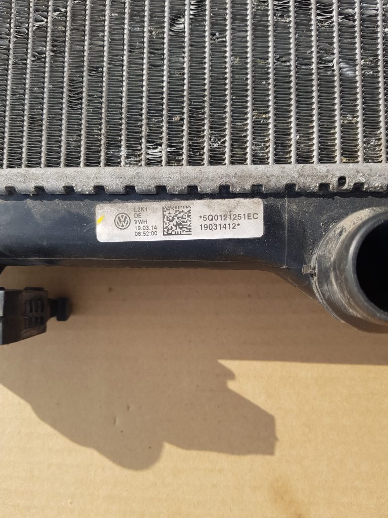 Dzesēšanas radiators priekš VW GOLF 2014 3 Dzesēšanas radiators priekš VW GOLF 2014