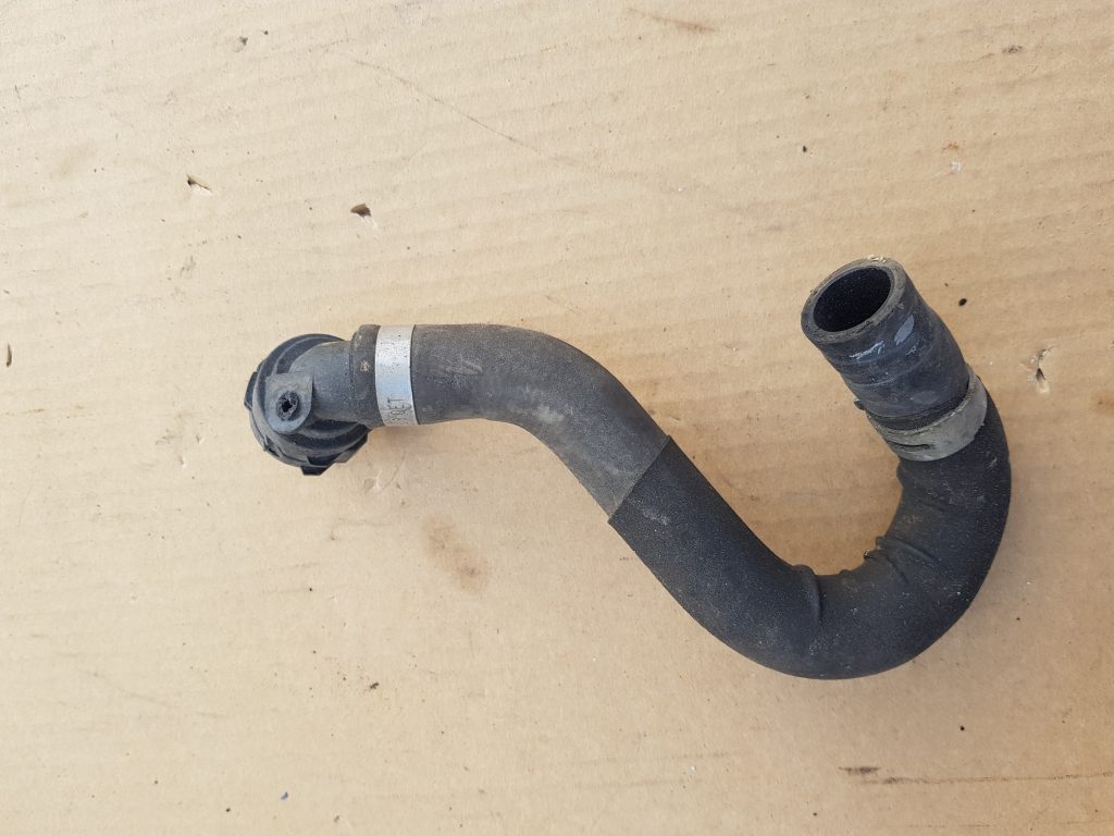 Dzesēšanas caurule priekš VW GOLF 2014 1 Dzesēšanas caurule priekš VW GOLF 2014