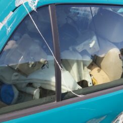 Aizmugurējo labo durvju stikls priekš ŠKODA FABIA 2003