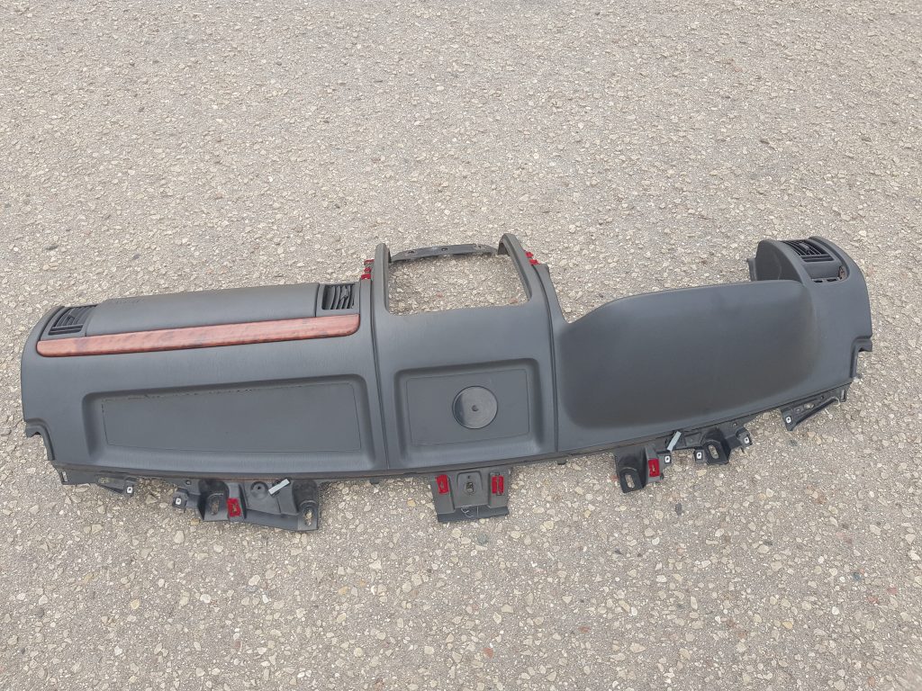 Mērinstrumentu panelis priekš JEEP GRAND CHEROKEE 2004 1 Mērinstrumentu panelis priekš JEEP GRAND CHEROKEE 2004