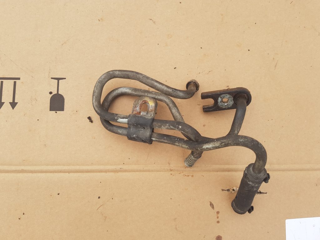 Dzesēšanas caurule priekš JEEP GRAND CHEROKEE 2004 1 Dzesēšanas caurule priekš JEEP GRAND CHEROKEE 2004