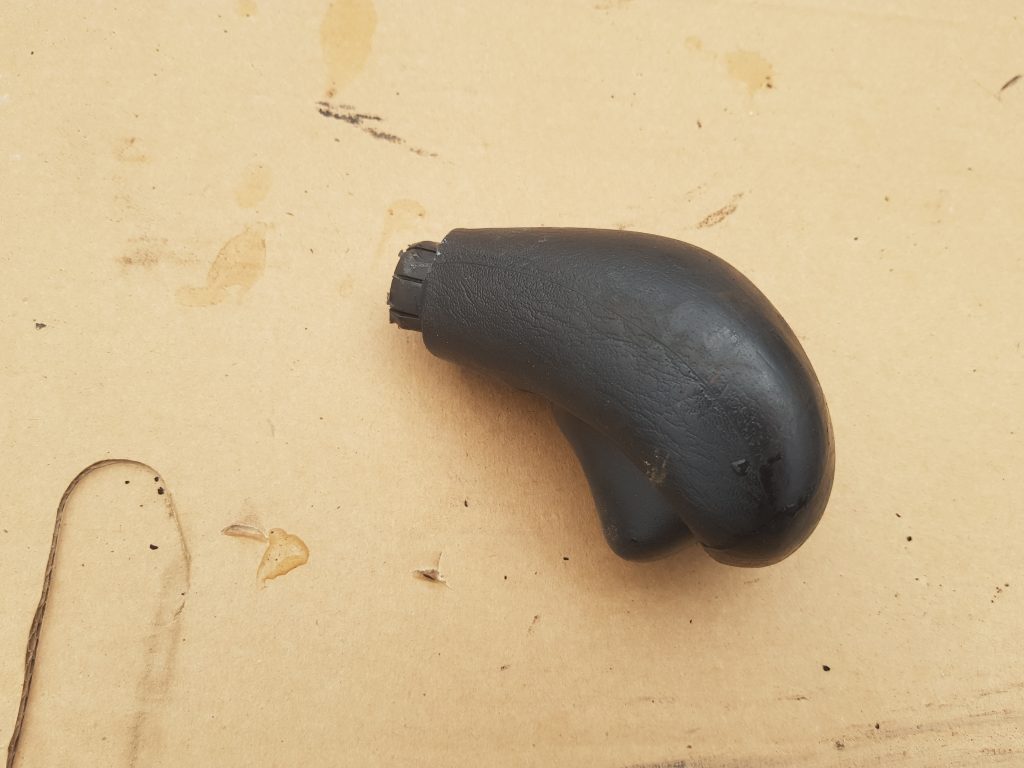 Pārnesumu pārslēgšanas kloķa uzgalis priekš JEEP GRAND CHEROKEE 2004