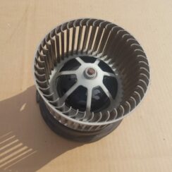 Salona ventilators priekš PEUGEOT 407 2005