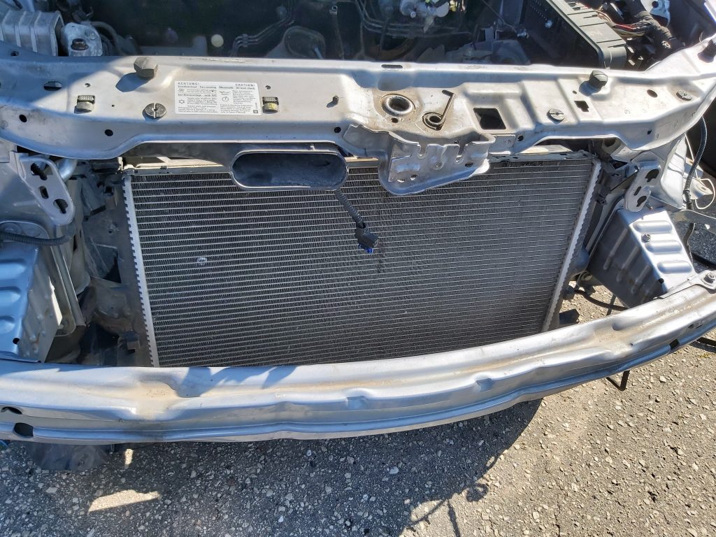 Priekšējā bufera pastiprinātājs priekš OPEL VECTRA C 2008 2 Priekšējā bufera pastiprinātājs priekš OPEL VECTRA C 2008