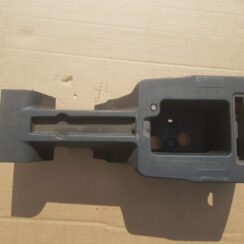 Centrālās konsoles (apdares) vidēja daļa priekš VOLVO XC90 2004