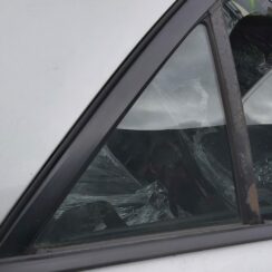 Labo durvju stūra stikls priekš MAZDA 6 2006