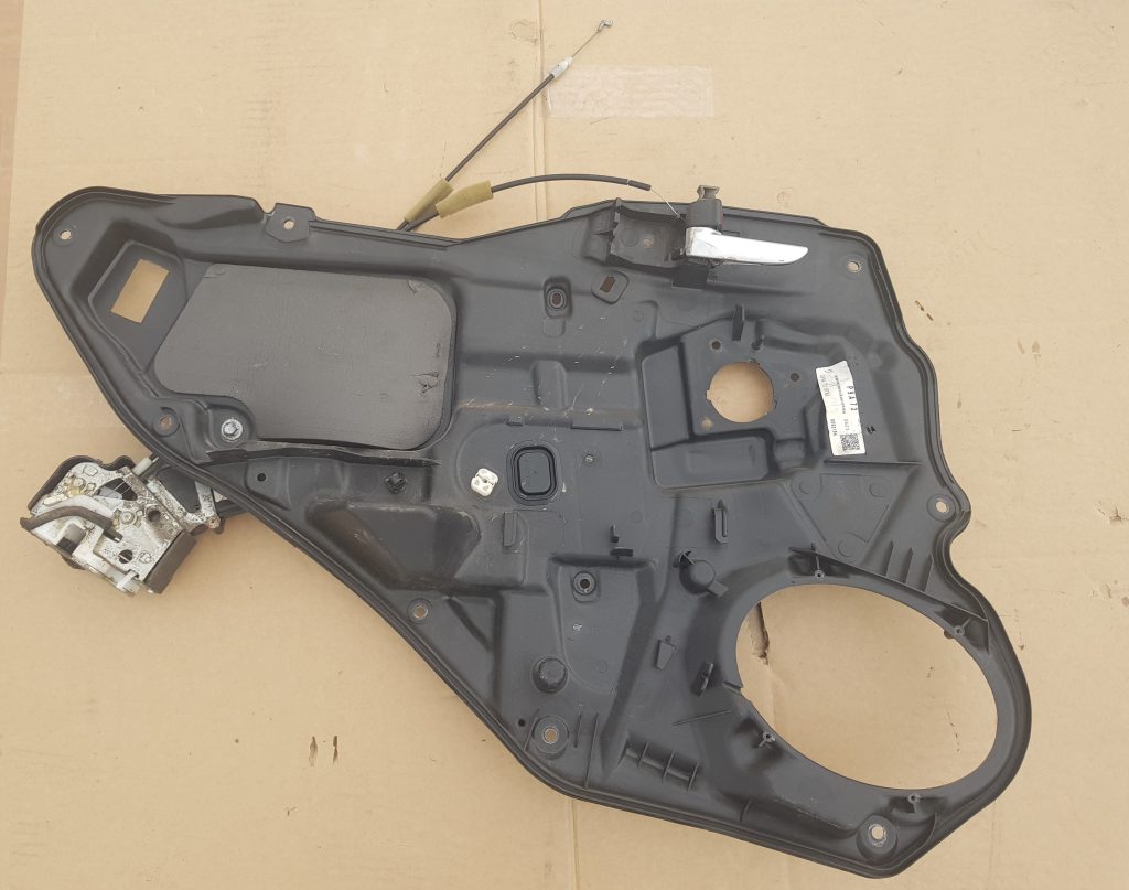 Stikla pacelšanas mehānisma panele priekš MAZDA 6 2006