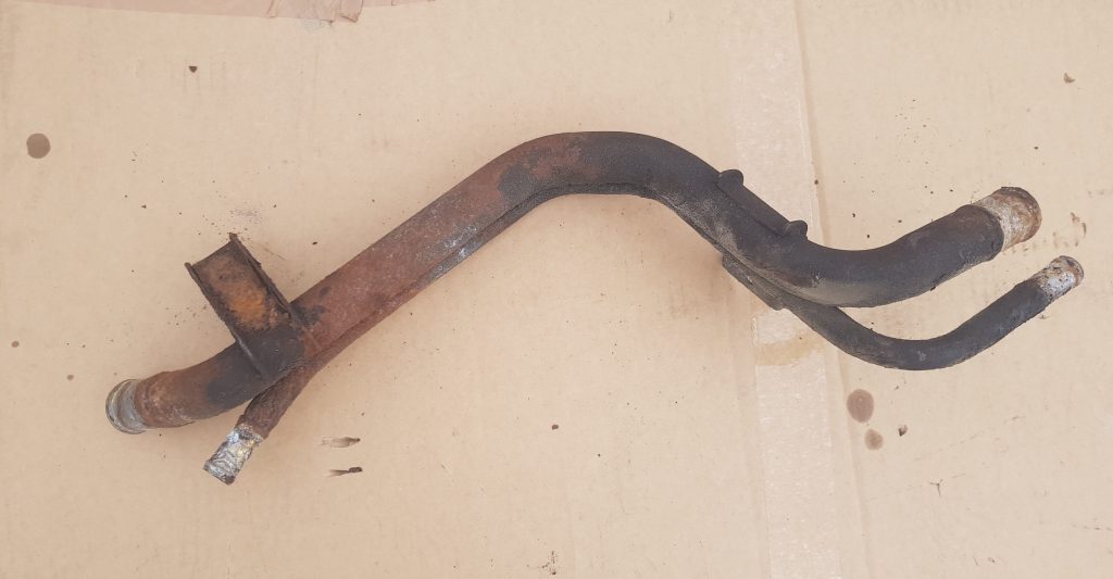 Dzesēšanas caurule priekš MAZDA 6 2006