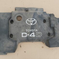 Dzinēja dekoratīvais vāks priekš TOYOTA AVENSIS 2004