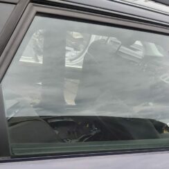 Aizmugurējo labo durvju stikls priekš AUDI A4 2005