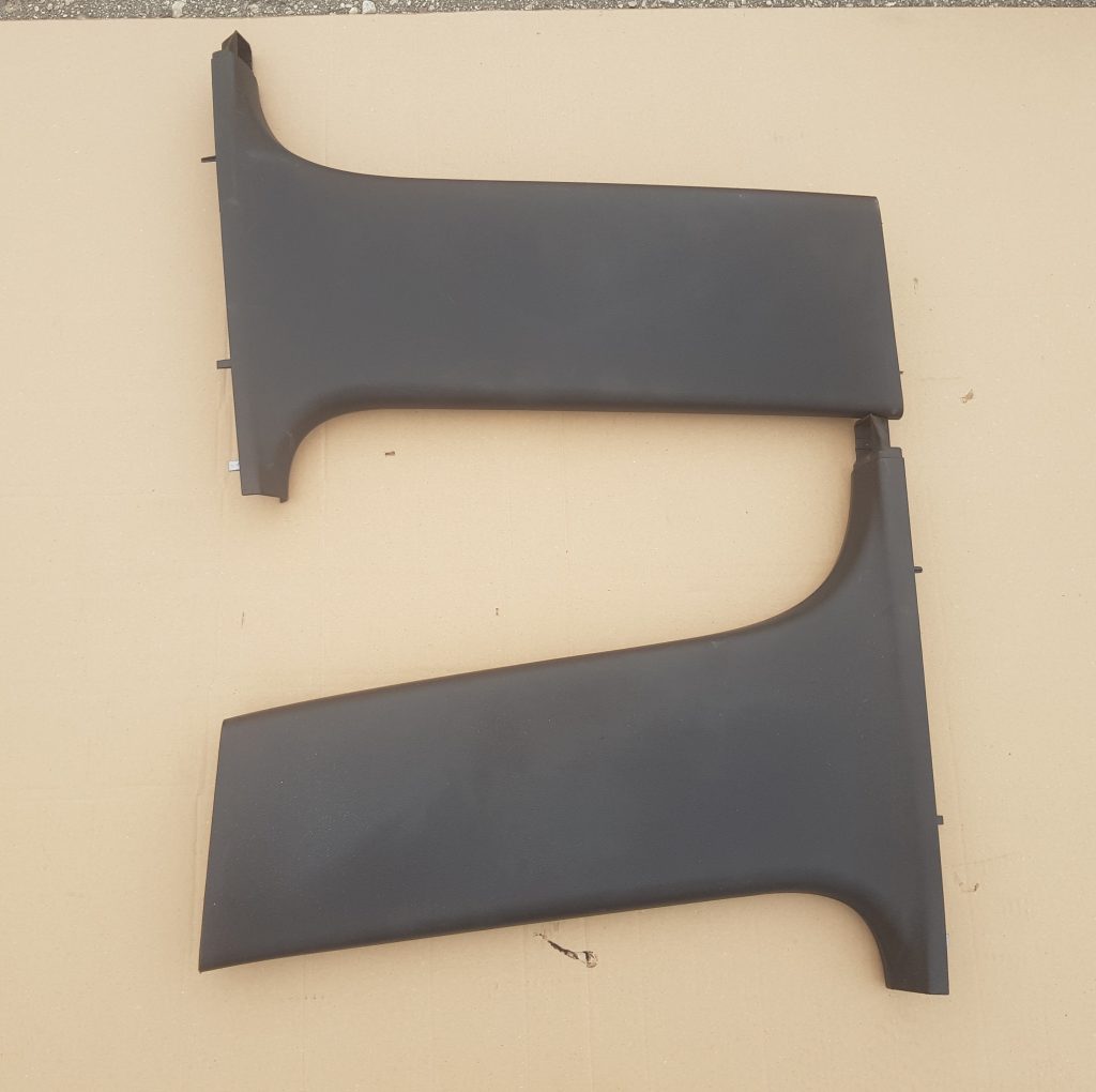 Vidējas salona statnes apdare priekš AUDI A4 2005