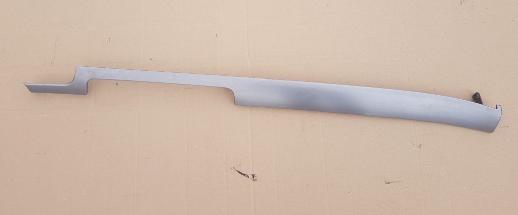 Mērinstrumentu paneļa dekoratīvā uzlika priekš AUDI A4 2005 1 Mērinstrumentu paneļa dekoratīvā uzlika priekš AUDI A4 2005