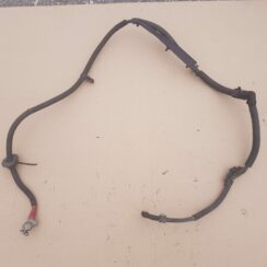 Pozitīvais elektrovads priekš AUDI A4 2005