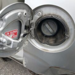 Degvielas tvertnes vāks priekš TOYOTA COROLLA VERSO 2009