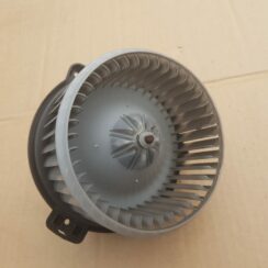 Salona ventilators priekš TOYOTA COROLLA VERSO 2009