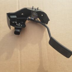 Gāzes pedālis priekš TOYOTA COROLLA VERSO 2009