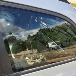 Aizmugurējais kreisais sānu stikls priekš BMW 530D E61 2006 TOURING TITANSILVER