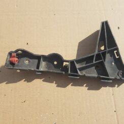 Priekšēja bufera kreisāis kronšteins priekš CITROEN C4 2018