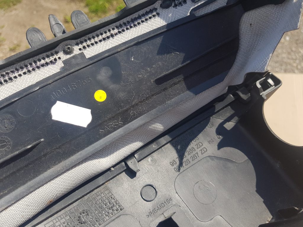 Stūres statnes putekļu aizsargs (salonā) priekš CITROEN C4 2018 2 Stūres statnes putekļu aizsargs (salonā) priekš CITROEN C4 2018