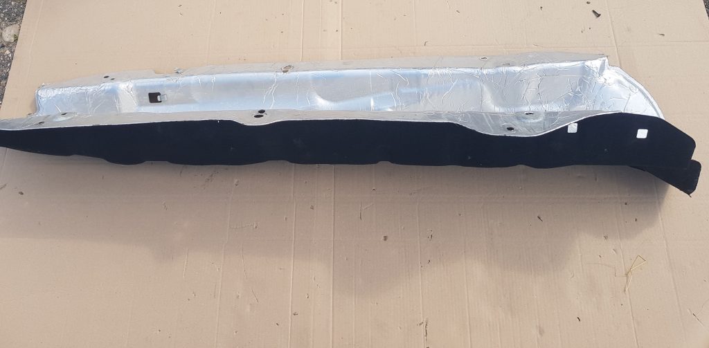 Izpūtēja sistēmas karstuma aizsargs priekš CITROEN C4 2018 1 Izpūtēja sistēmas karstuma aizsargs priekš CITROEN C4 2018