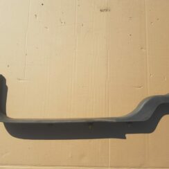 Sliekšņa priekšēja laba uzlika (salonā) priekš VOLVO V70 2003 GREY