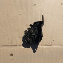 Pārsega slēdzene priekš VOLVO V70 1997