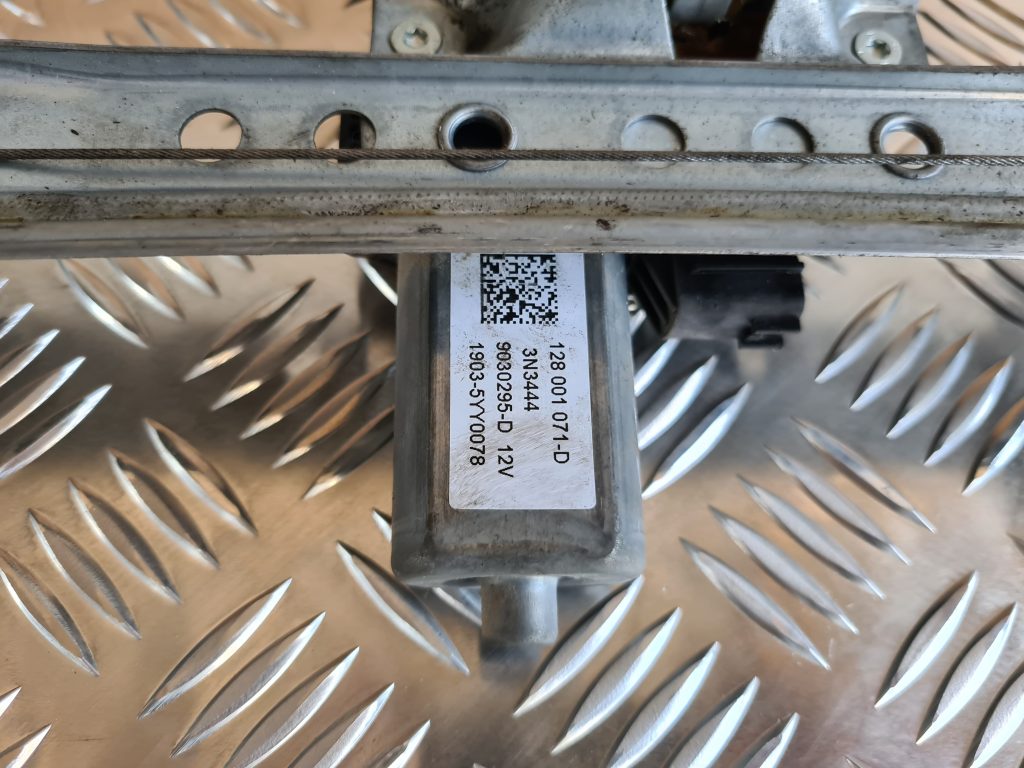 Stikla pacelšanas mehānisms aizmugurējais kreisais priekš DACIA LODGY 2014