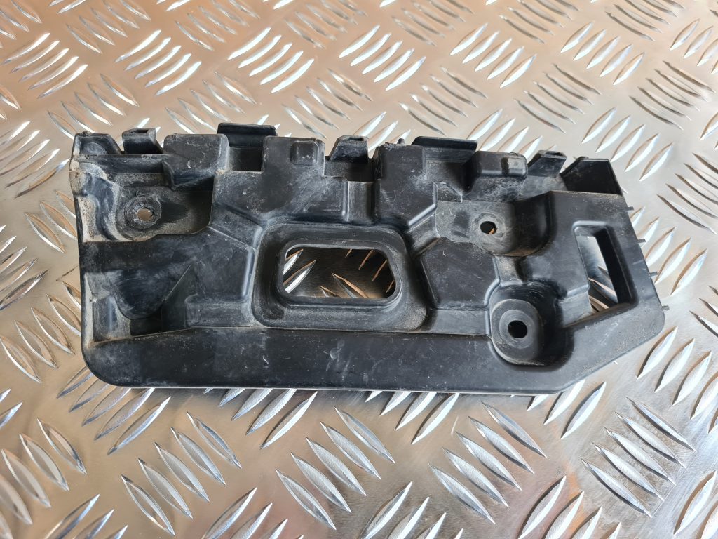 Priekšējā spārna un bufera stiprinājums priekš DACIA LODGY 2014