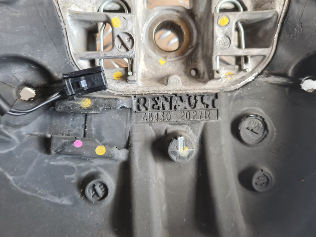 Stūre priekš DACIA LODGY 2014 4 Stūre priekš DACIA LODGY 2014