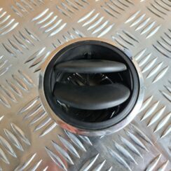 Mērinstrumentu paneļa gaisa vads, centrā priekš DACIA LODGY 2014