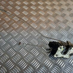 Aizmugurējo labo durvju slēdzene priekš DACIA LODGY 2014